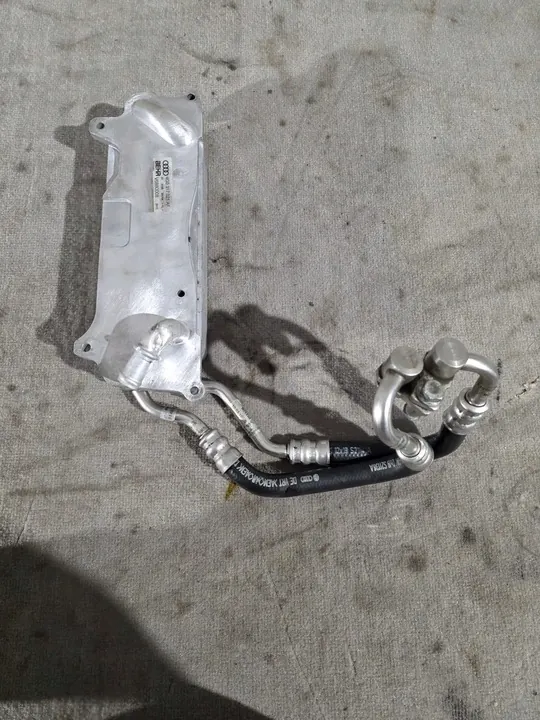 AUDI A6 C7 3.0 TDI Ölkühler 4G0317021AF image 2