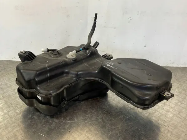 Tanque AdBlue Kia Sorento OEM 31500c6900 - Usado image 3