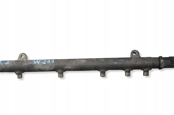 Carril de inyección OEM A6130700195 para Mercedes 3.2 CDI image 3