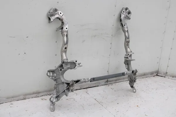Audi A4 8K Vorderachsträger OEM bt-cars-32412 image 6
