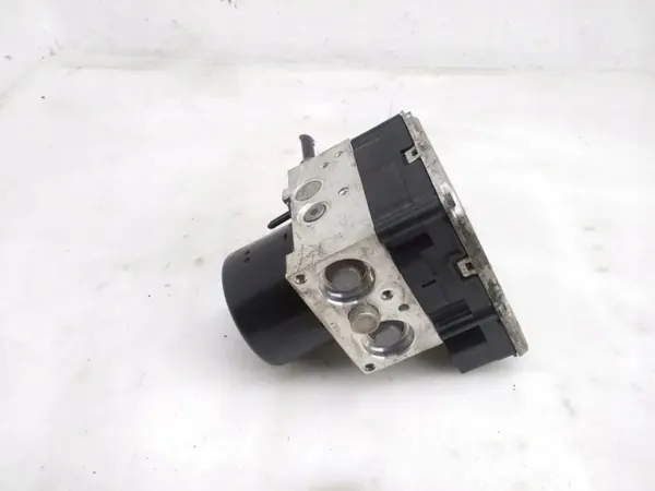 Pompe ABS OEM 6857644 pour BMW X3 F25 2.0L image 2