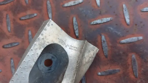 Alapuskuri Toyota C-HR 16- OEM 52132-F4010 image 8