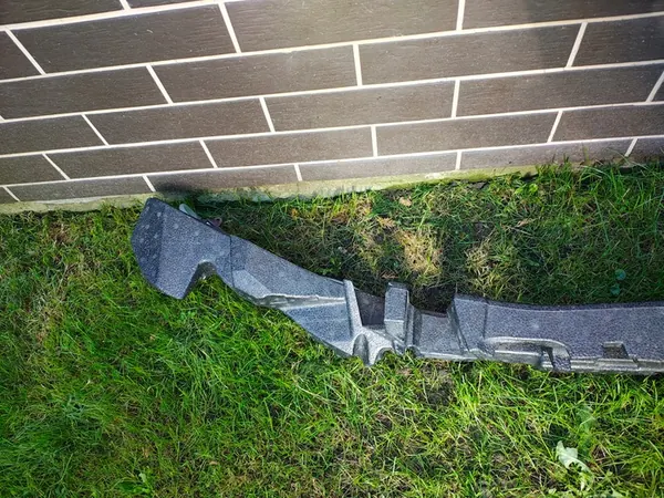 MERCEDES GLC AMG X253 C253 Etuiskunvaimennin & Jalankulkijasensori image 4