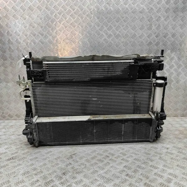 Pièce de refroidissement Ford Transit Connect EJ737A095AE image 2