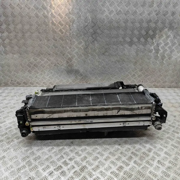 Pièce de refroidissement Ford Transit Connect EJ737A095AE image 3
