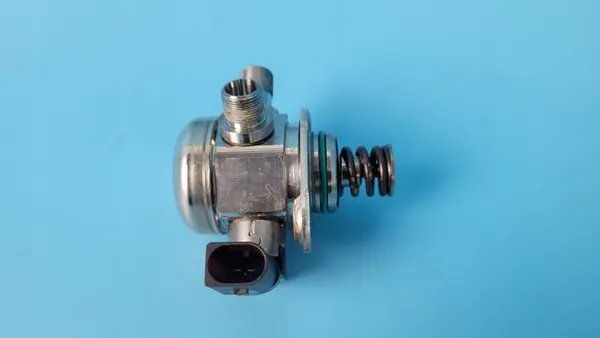 Brandstofpomp MERCEDES W253 GLC 2.0 CGI A2640701200 image 5