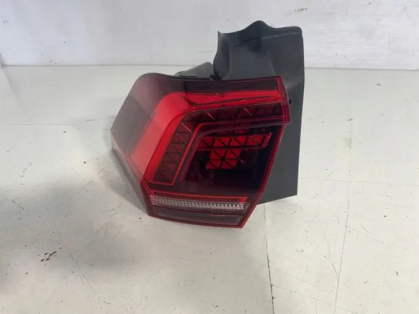 Lámpara Trasera Izquierda VW Tiguan II 5NA image 2