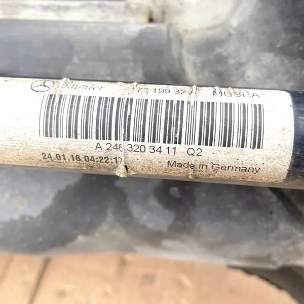 OEM A2463203411 Traverse Avant pour Mercedes CLA image 4