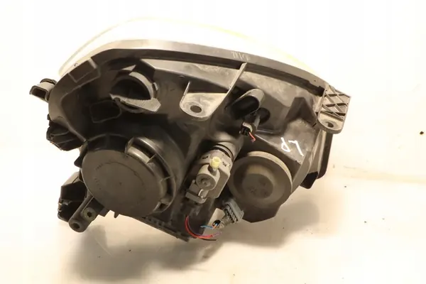 Vasen Etuvalaisin Nissan Qashqai I Hatchback image 6