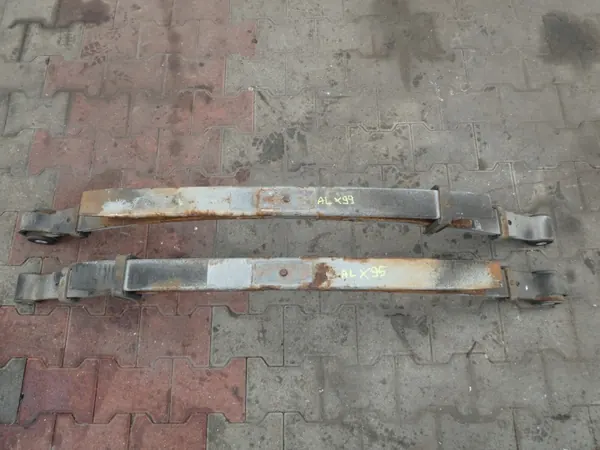 Ressort arrière VW Amarok 2H OEM 2H0511151 - Occasion image 2