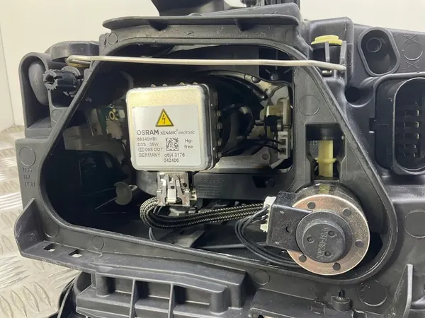 2009 Audi A5 8T Faro Frontal 8T0941029AL image 10