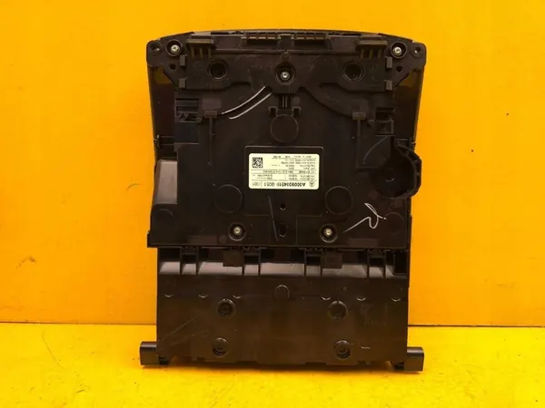 MERCEDES GLE W167 Interieurverlichting A0009004519 image 4