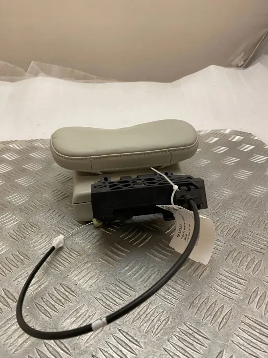 Volvo XC90 Rücksitz-Kopfstütze OEM UTO58223 image 4