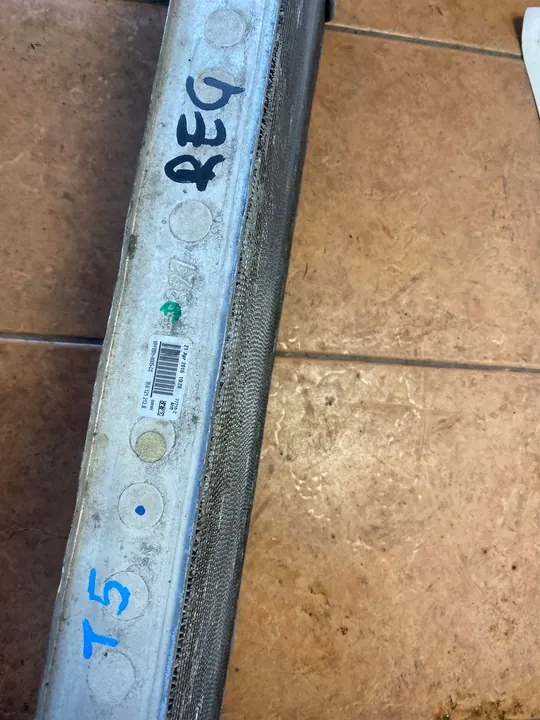 VW TRANSPORTER T6 Radiador de agua 7E0121212 image 2