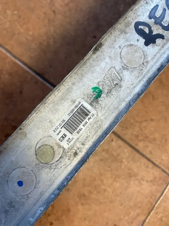 VW TRANSPORTER T6 Radiador de agua 7E0121212 image 3