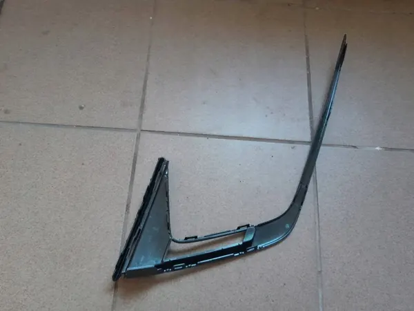 Audi A3 S-Line Para-choque Frontal Esquerdo 8Y0807533A image 2