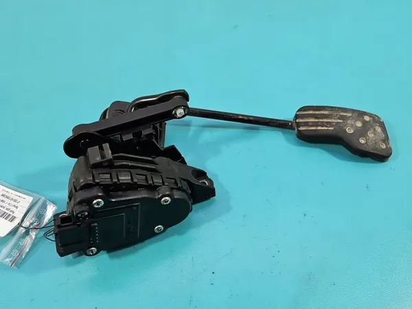 Potenciómetro pedal acelerador OEM 010946-36 Renault Clio II image 2