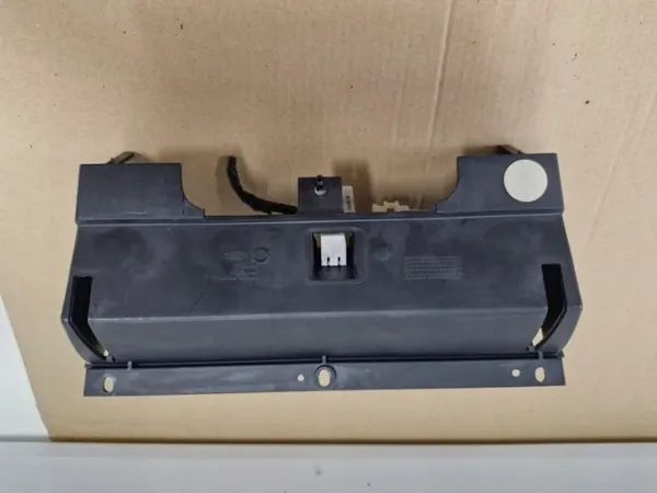 Cinzeiro OEM 2L7Z-7804810-BAA para Lincoln Navigator II image 9
