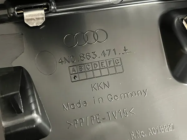 Revestimiento Pared Trasera Maletero Audi A8 D5 OEM 4N0863471A image 4