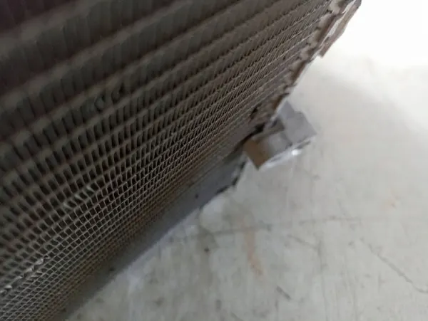 Ventilador radiador Subaru OE FIE5702 - Usado image 3