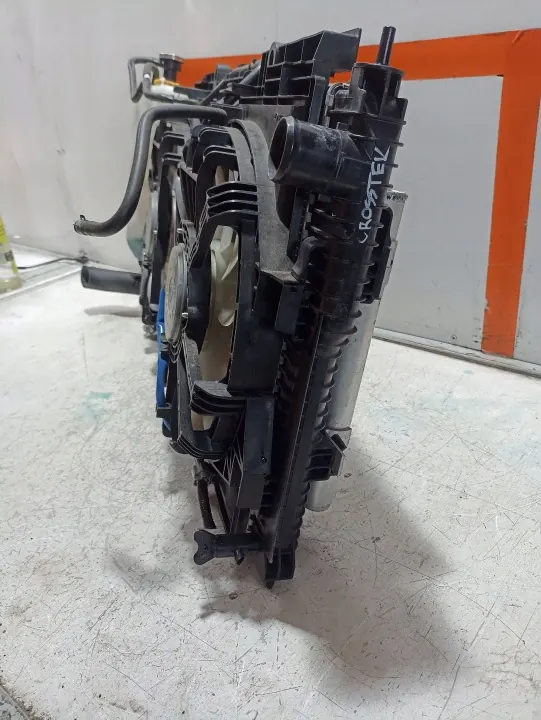 Ventilador radiador Subaru OE FIE5702 - Usado image 7
