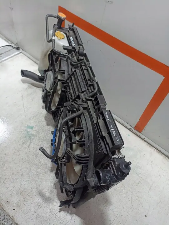Ventilador radiador Subaru OE FIE5702 - Usado image 8
