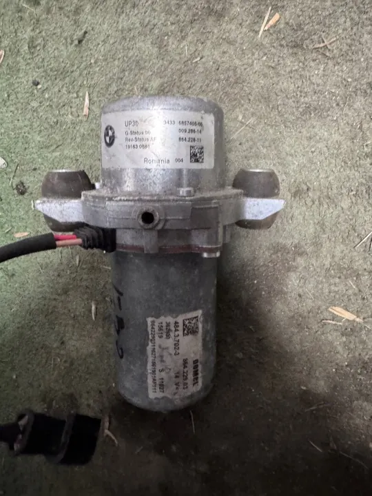 Bomba de vacío OEM 6857405 para BMW i3 REX image 5