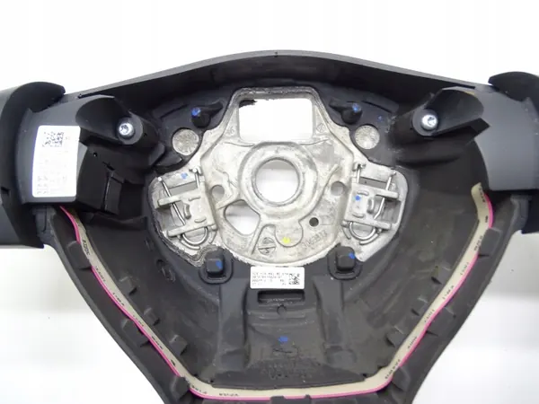 Volante Couro Multifunção OEM 3C8419091BE - VW Passat CC image 9