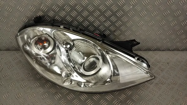 Rechter Voorlicht MERCEDES W169 BIXENON image 2