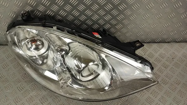 Rechter Voorlicht MERCEDES W169 BIXENON image 4