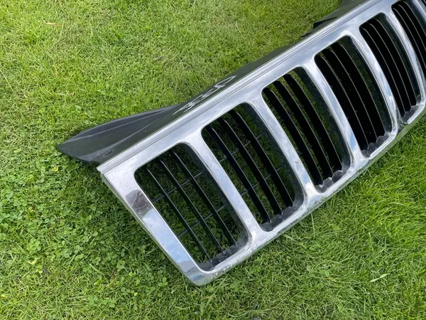 JEEP GRAND CHEROKEE WK Grill 5JF94TRMAE image 2