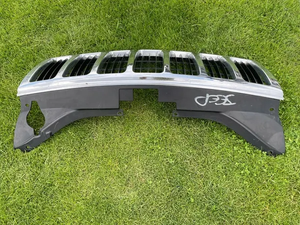 JEEP GRAND CHEROKEE WK Grill 5JF94TRMAE image 4