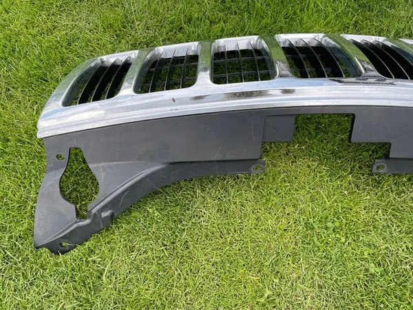 JEEP GRAND CHEROKEE WK Grill 5JF94TRMAE image 5