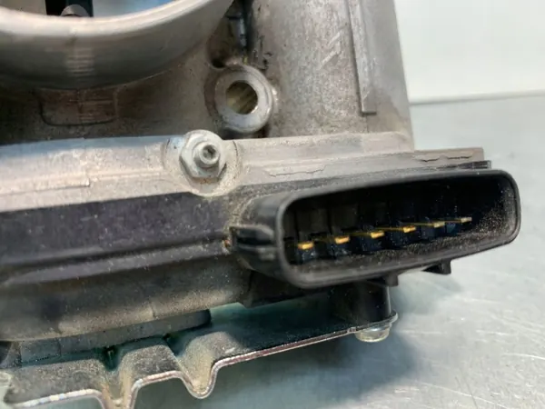 Drosselklappe Mitsubishi ASX OEM 92250469 - Gebraucht image 6