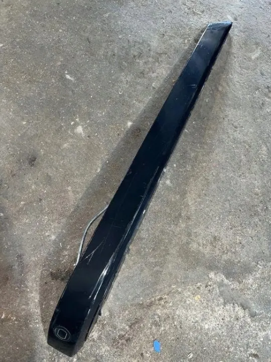 OEM 8125411 BMW 7 E38 Bakre Stötfångarstrimma Vänster image 2