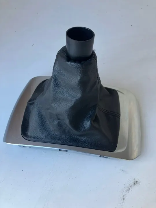 Cadre de levier de vitesse chromé OEM 9678832177 C4 Picasso II image 3