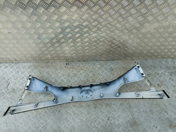 Toyota Yaris III Lift Blend OEM 76801-0DB20/76811-0DA30 image 5
