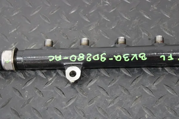 Rampa de combustible Ford Ranger V 5 Lift BK3Q-9D280-AC image 2