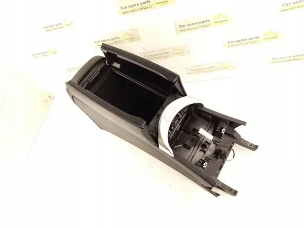 Etukonsolin käsinoja Mercedes C AMG OEM A2056801205 image 7