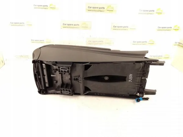 Etukonsolin käsinoja Mercedes C AMG OEM A2056801205 image 8