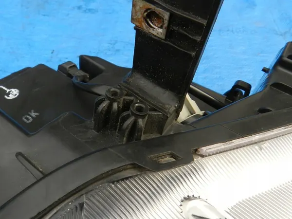 CHEVROLET Orlando Faro Izquierdo OEM GM95025585 image 6