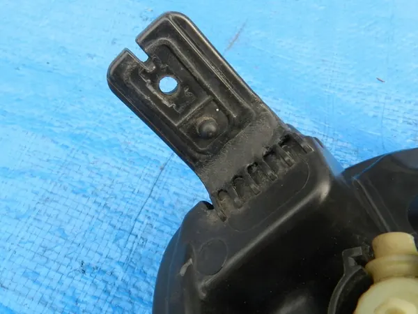 CHEVROLET Orlando Faro Izquierdo OEM GM95025585 image 7