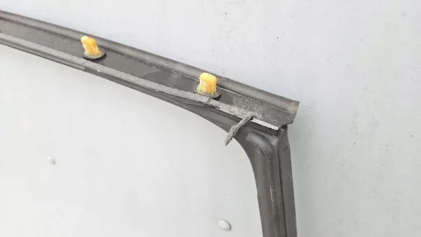 OEM 98189357VV kattojalka oikea puoli Peugeot 508 II:lle image 3