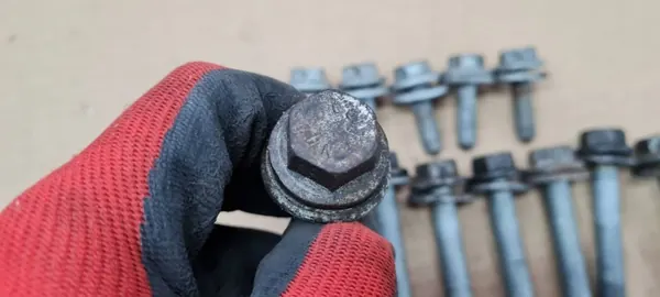 SRUBY OEM-skruvar för framfjädring Q5 8R SQ5 image 10