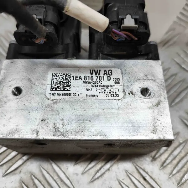 OEM 1EA816701D AC-radiatorklep voor VW ID.4 image 7