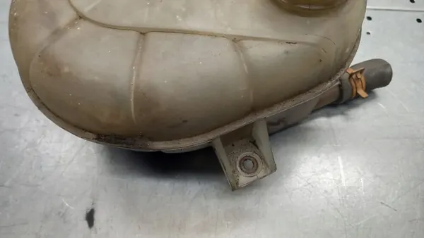 Reservatório de refrigerante Renault Master II 2.5DCI 7700838740E image 3