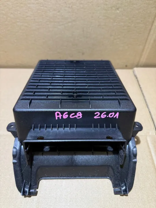 Audi A6 C8 tunnelconsole plank OEM 4K0864981 image 7