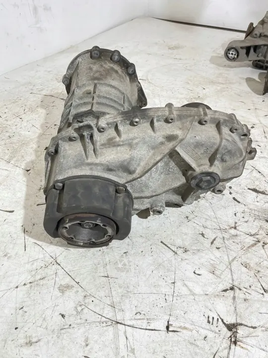 Reductor de caja Audi OE 0AQ341010D usado image 3