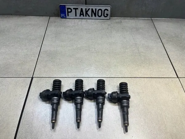 Injetor Audi A4 B6 1.9 TDI 0414720204 038130073Q image 2