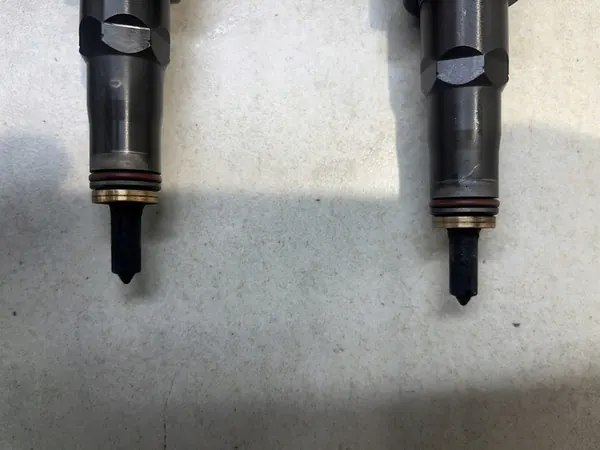 Injetor Audi A4 B6 1.9 TDI 0414720204 038130073Q image 4